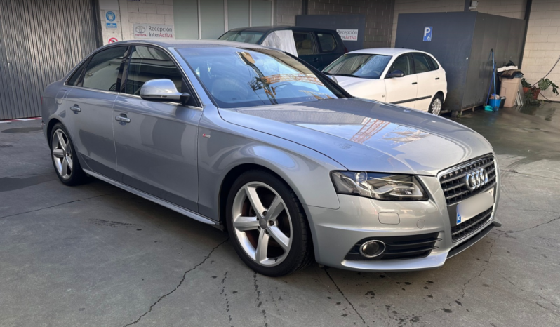 AUDI A4 2.0 TDI 143CV S LINE lleno