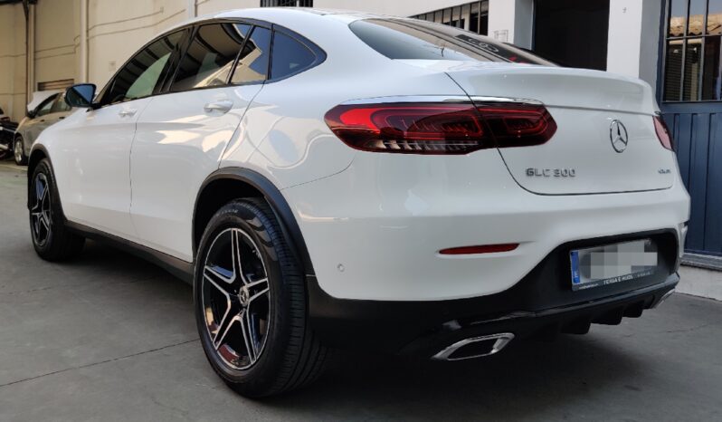 MERCEDES-BENZ GLC Coupé GLC 300 4MATIC lleno
