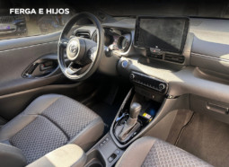 TOYOTA YARIS 1.5 120H STYLE PLUS lleno