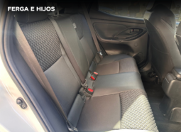TOYOTA YARIS 1.5 120H STYLE PLUS lleno