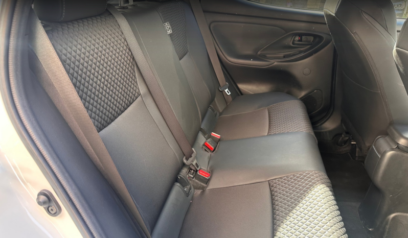 TOYOTA YARIS 1.5 120H STYLE PLUS lleno